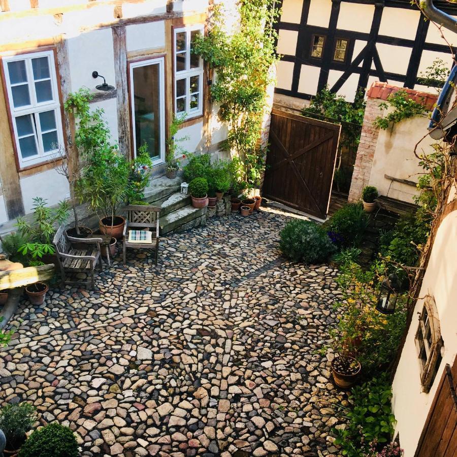Himmlischer Hof - Juwel Von 1477, Terrasse, Kamin, P, Oeko, Denkmal Quedlinburg Kültér fotó